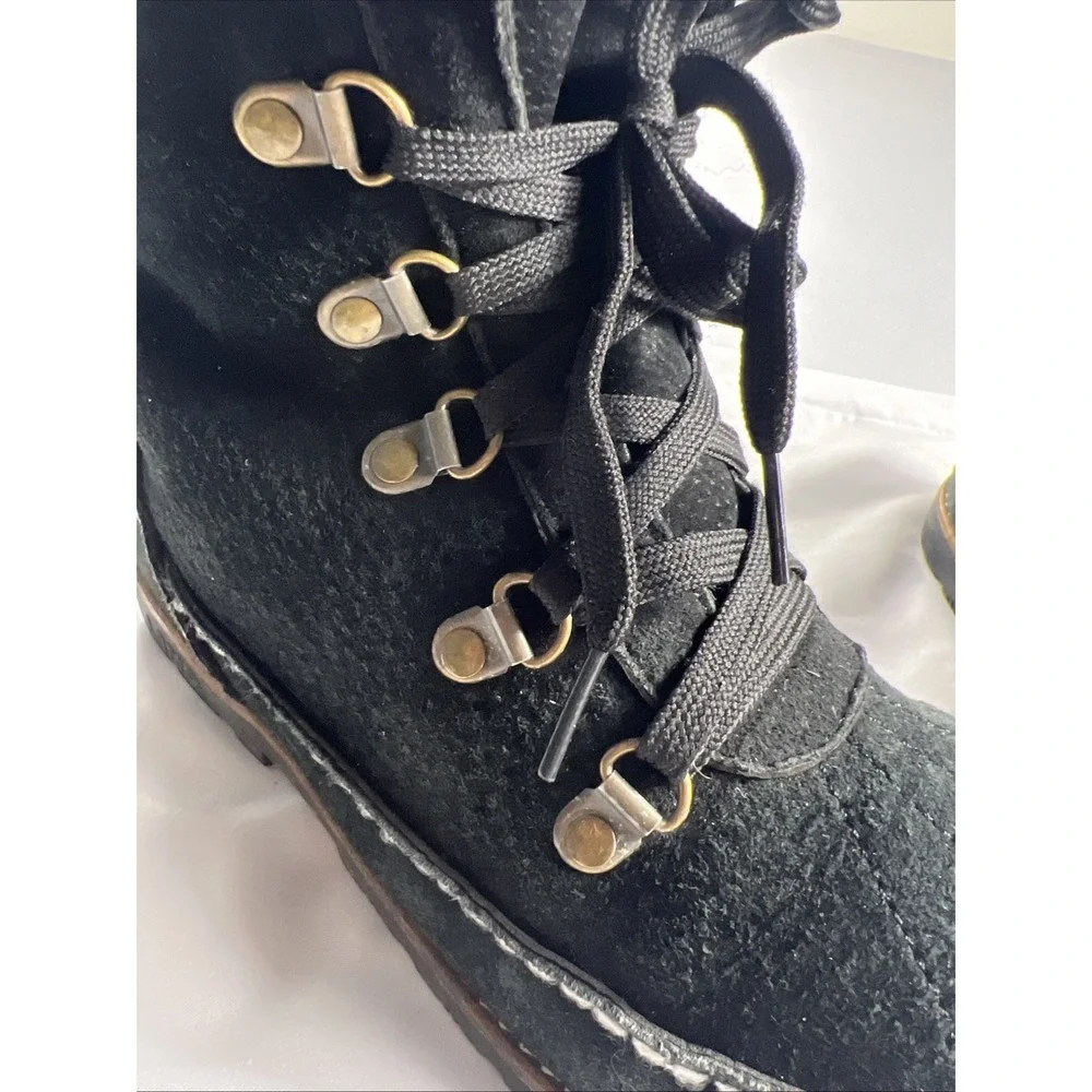 New Women's Lamo Taylor Black Lace-up Winter/Hiking Boots size 7